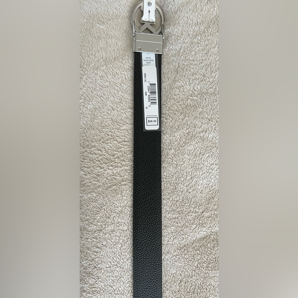 MICHAEL Michael Kors Women’s Reversible Belt | Color: Black and Gray  | Size: M - Picture 11 of 12